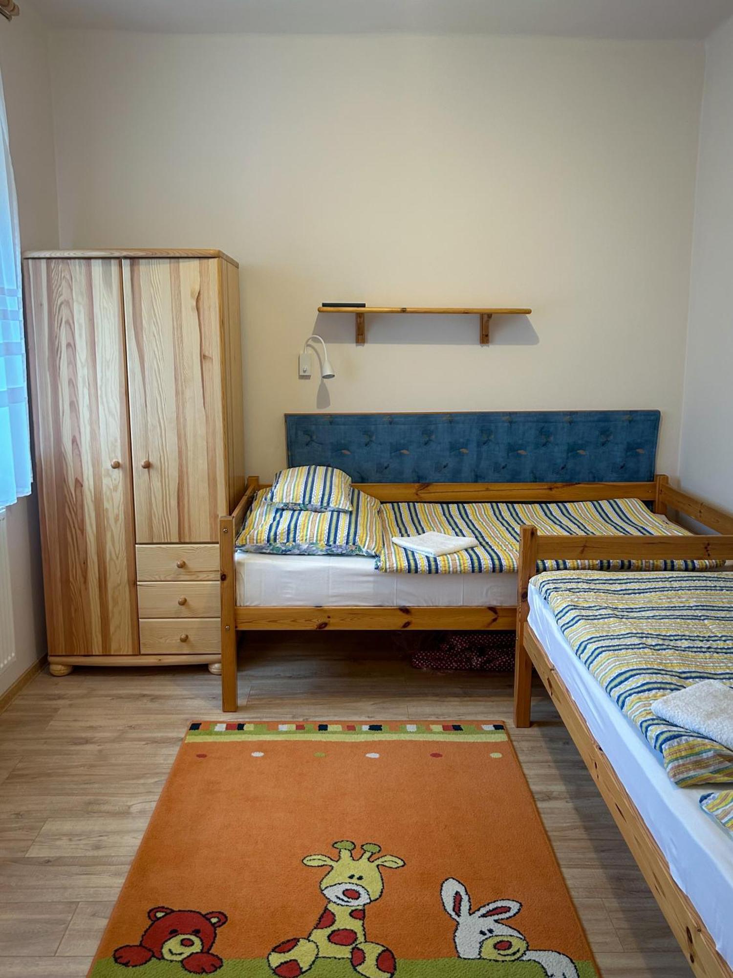 Oeroemvoelgy Vendeghaz Hotel Bozsva Екстериор снимка